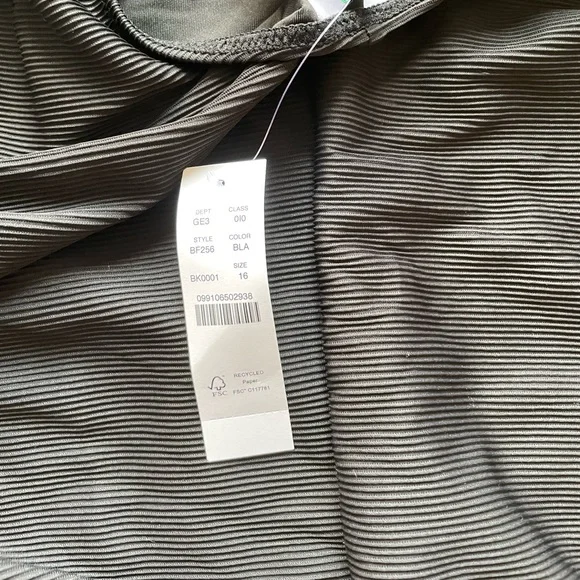 New J.Crew Scrunchie Classic Scoopneck 1-piece - Picture 9 of 9